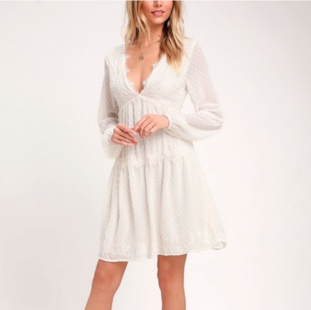 Lulu's Wistful‎ Moments White Long Sleeve Dress. Size Small. NWT.